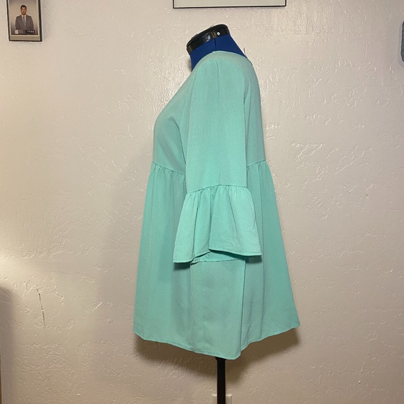 MOA USA bell sleeve blouse, size 2X. - Picture 4 of 5